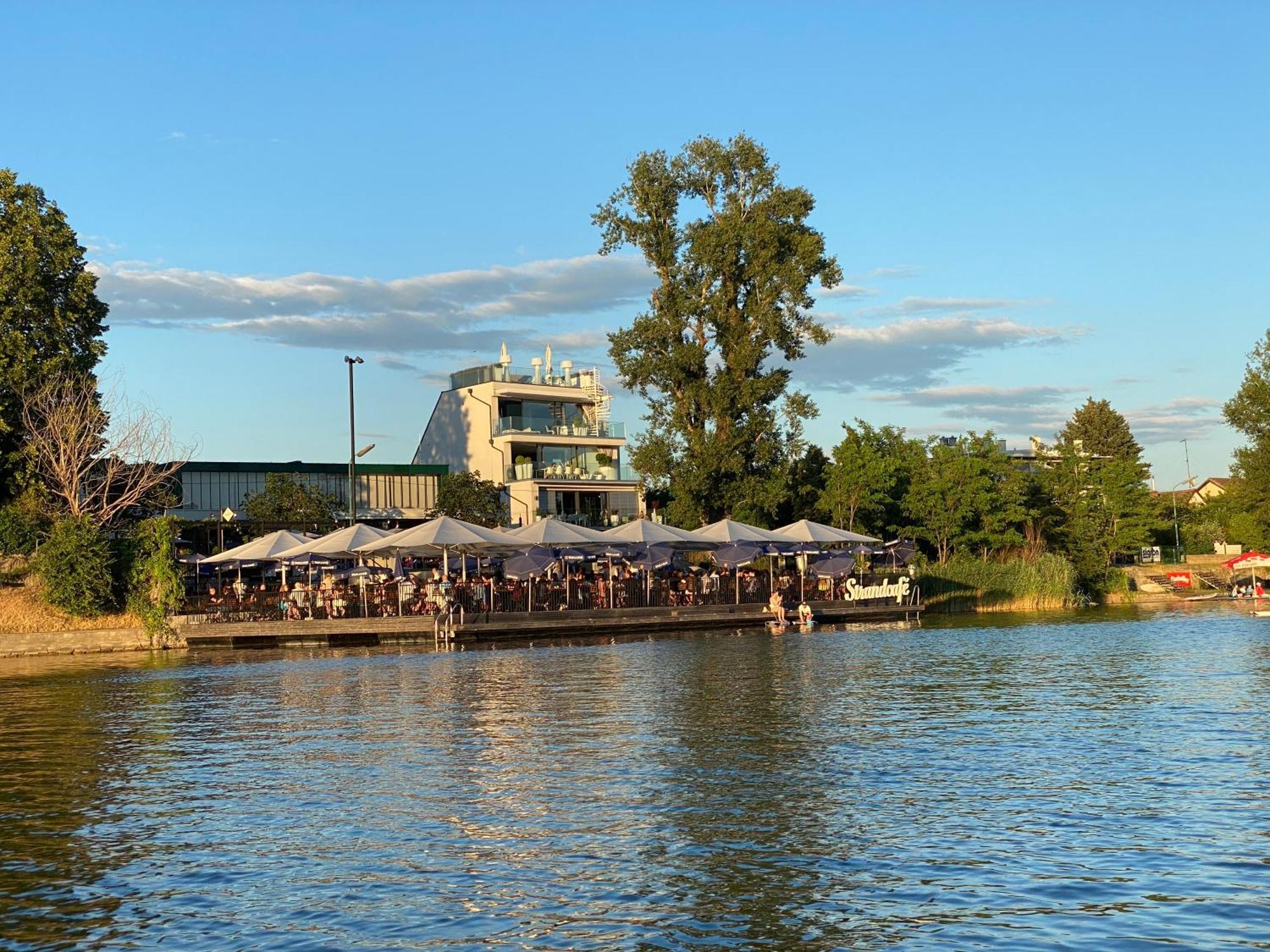 U1 Alte Donau Old Danube City 2 * Vienne